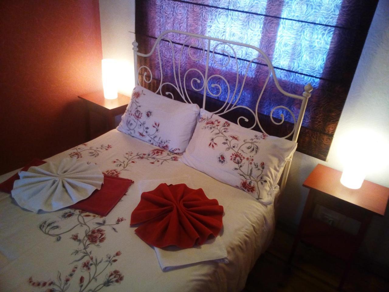 Memo'S Boutique Guesthouse Karakol Esterno foto